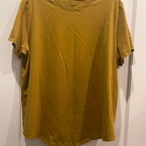 - Love Crewneck short sleeve